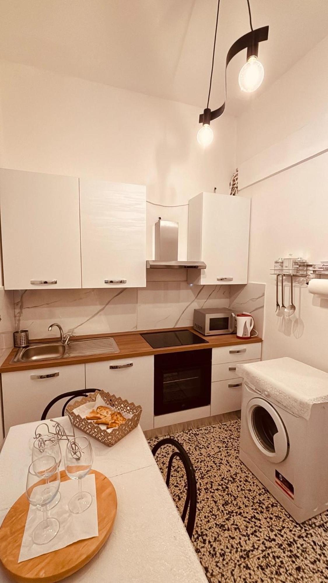 Appartamento Retro-Chic In La Spezia Ngoại thất bức ảnh